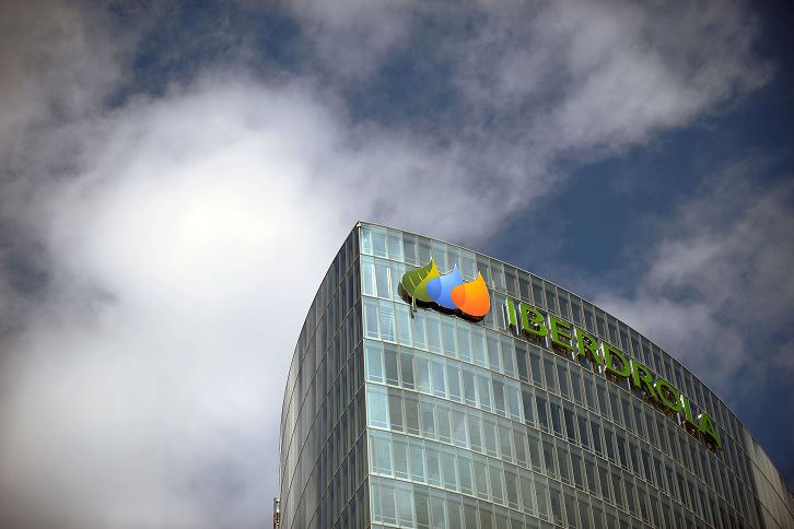 Iberdrola Se Convierte en la Eléctrica Privada Más Grande del Mundo por Capitalización Bursátil, Superando a NextEra